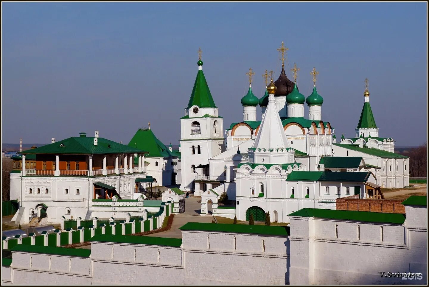 Вознесенский печерский мужской монастырь 108а приволжская слобода. Печерский мужской монастырь нижний новгород. вознесенский печерский мужской монастырь. вознесенский монастырь нижний новгород. печерская слобода 108.