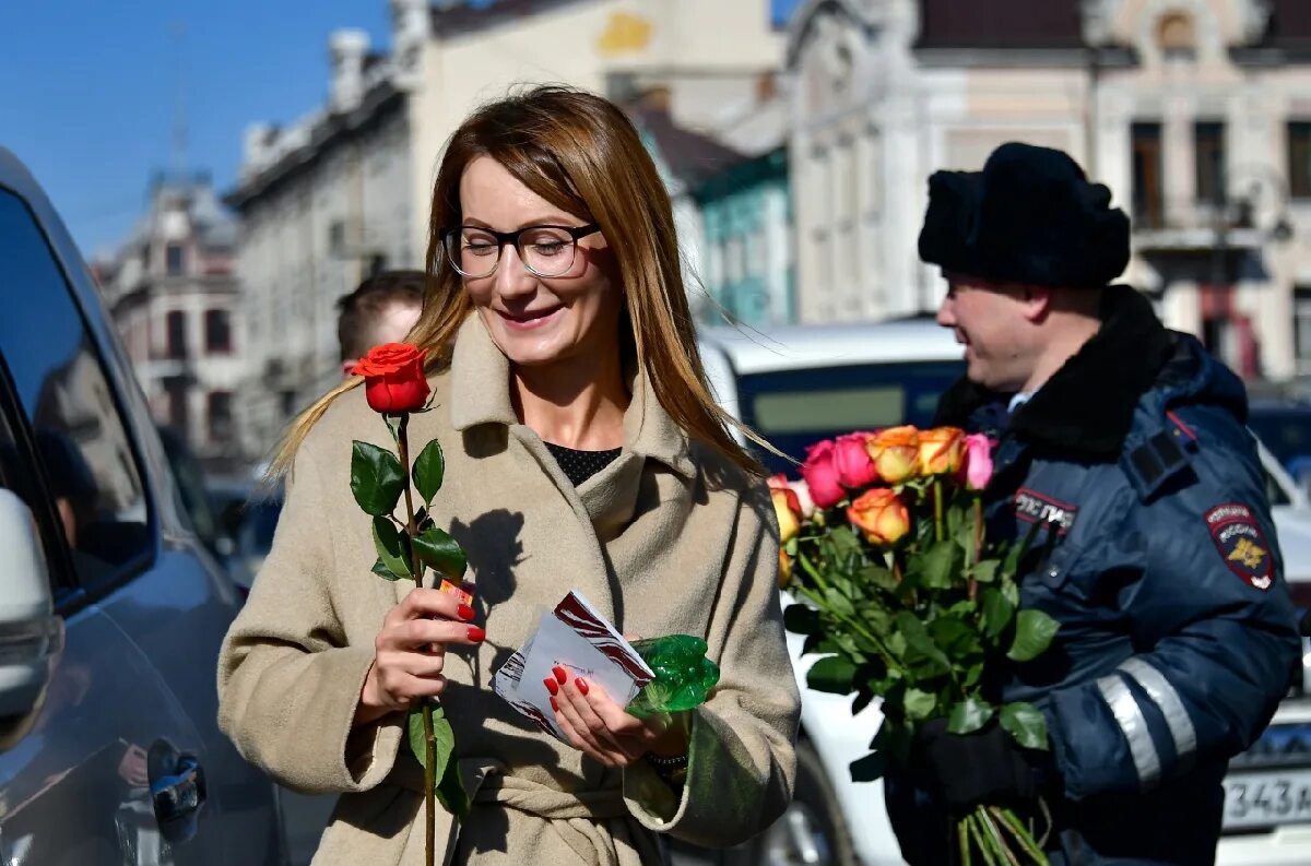 Кто считается автором празднования международного женского дня. Европейские женщины. Международный женский день празднование.