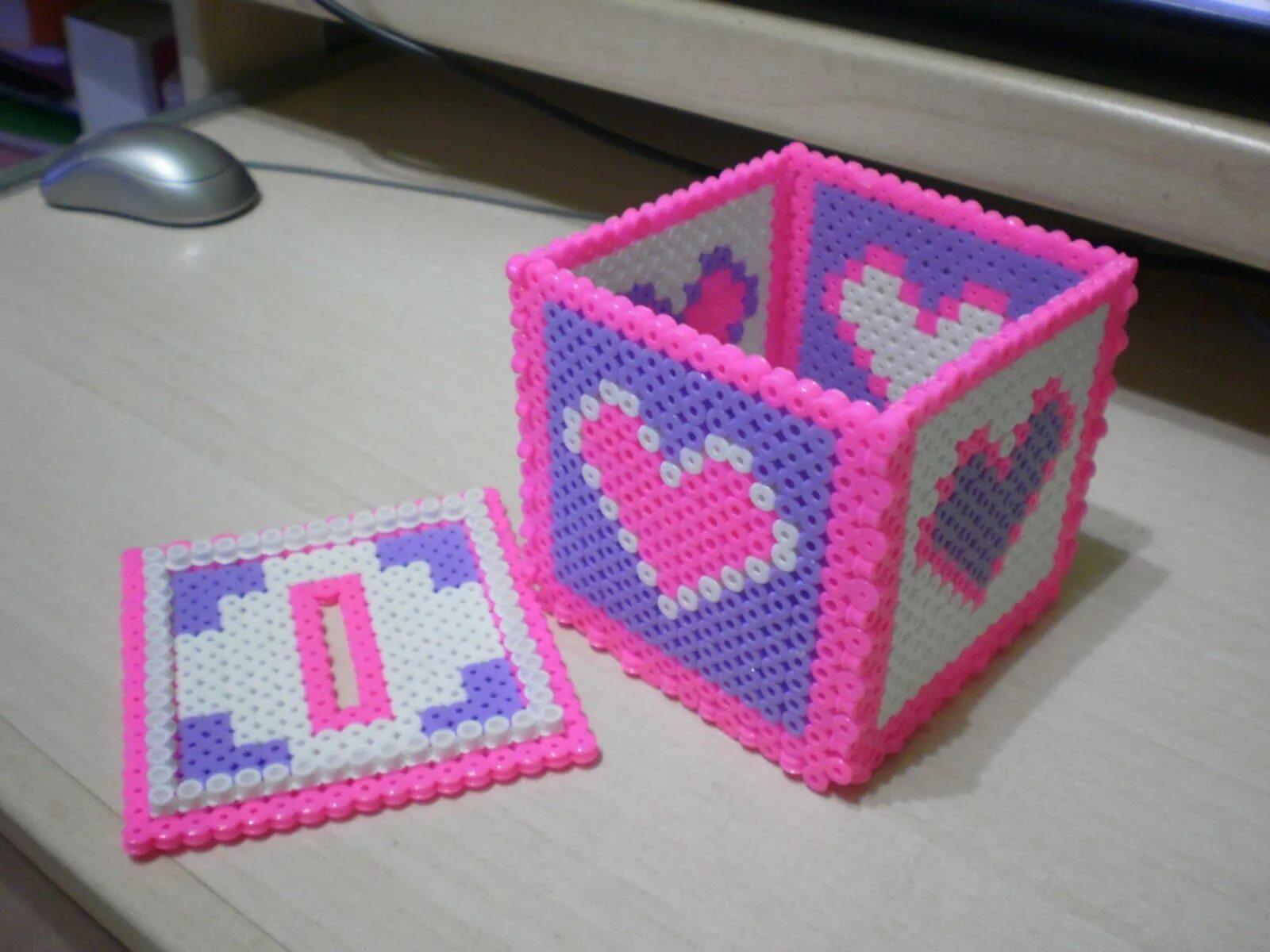 Термомозаика -теремок. Hama термомозаика. Коровка из термомозайки. Термомозаика -теремок. Пюсла 3д.