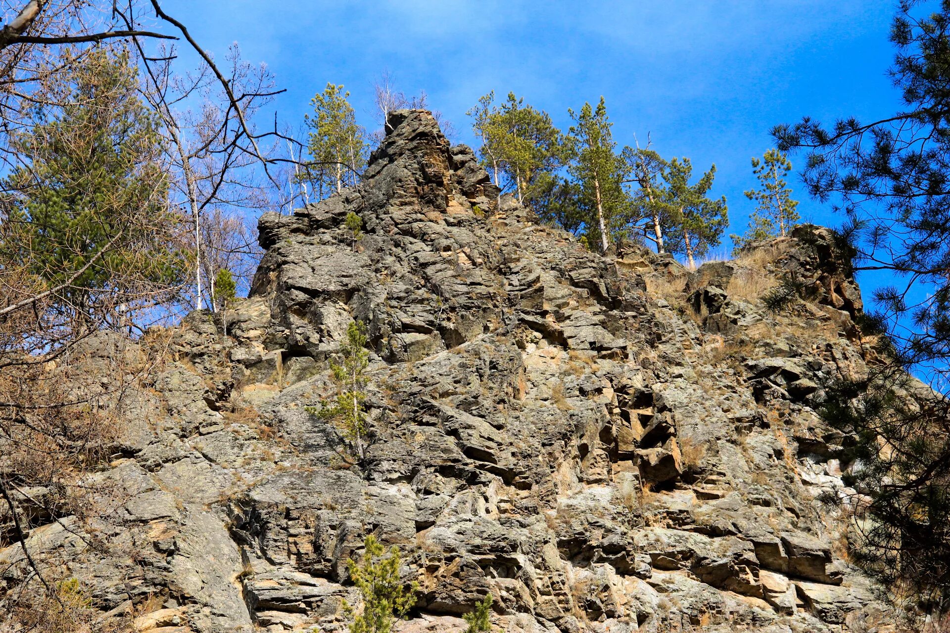 Гора юрьев камень нижний тагил. Камень нижний тагил. Камень нижний тагил. Юрьев камень нижний тагил. Камень нижний тагил.