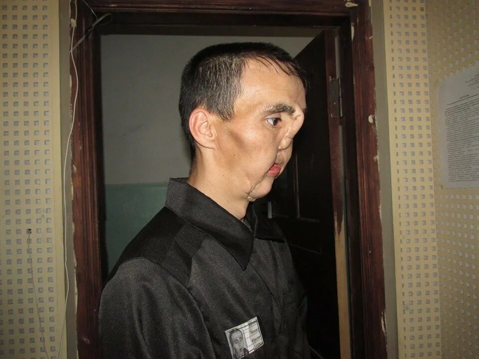 Соликамск тюрьма белый лебедь. Ева михайловна меркачёва. Уголовник фас профиль. Стрижка заключенных. Изменения в лицах заключенных.