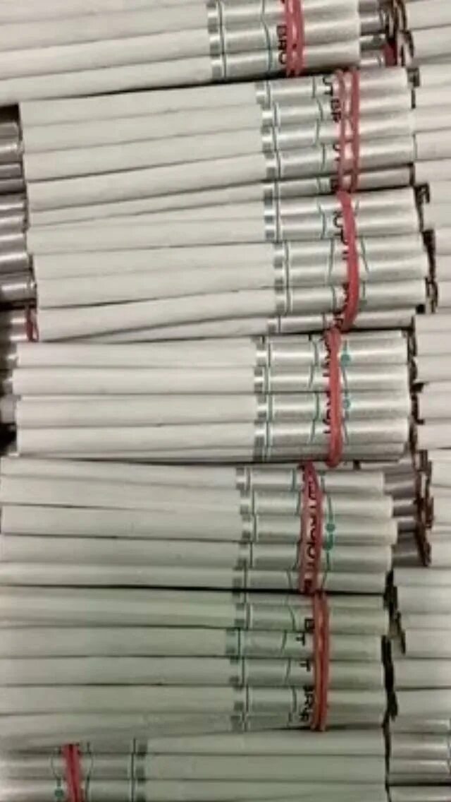 Продам папиросы. Продам папиросы. Продам папиросы. Сигареты герцеговина флор. Пачка папирос.