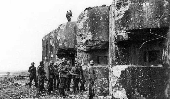 Прорыв мажино. Линия мажино 1940. штурм линии мажино. прорыв линии мажино. пулеметный бункер второй мировой войны мажино.