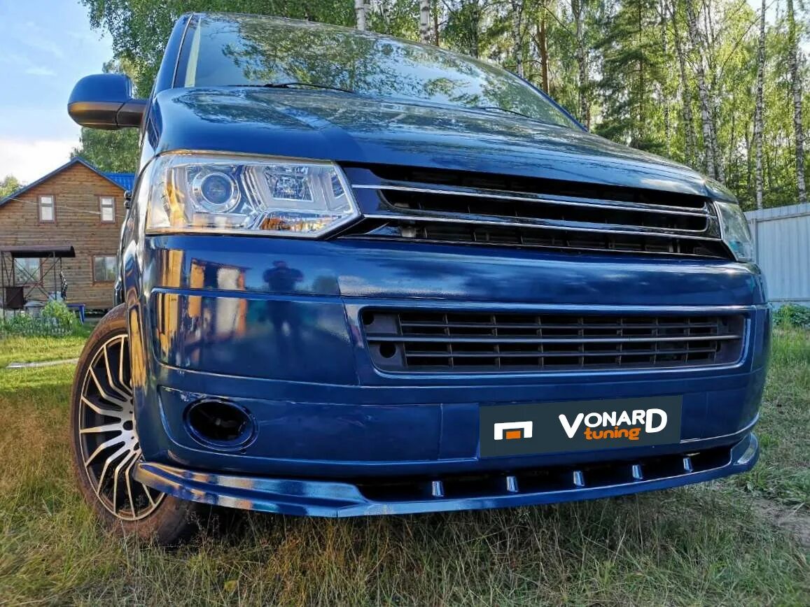 Решетка радиатора Фольксваген т5. VW t5 сплиттер. Решетка радиатора VW t5 GP. T5 GP Multivan решетка.