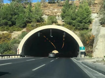 Тоннель в ливнах