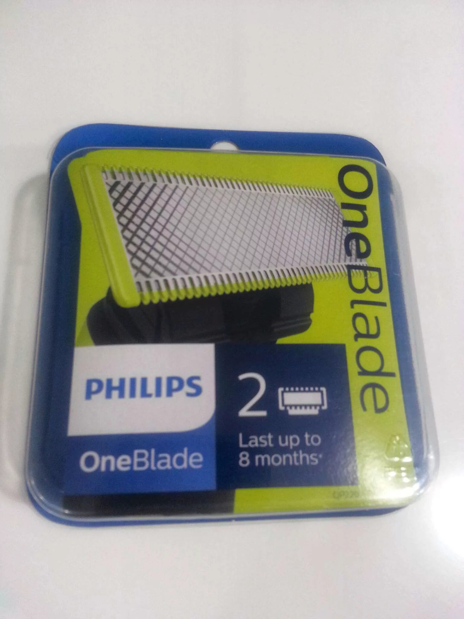 Купить лезвия филипс. Philips ONEBLADE qp220/50. Сменное лезвие qp220/50 для ONEBLADE И ONEBLADE Pro, 2 шт.. Сменное лезвие Philips Oniblade. ONEBLADE И ONEBLADE Pro 2 штуки qp220/50.