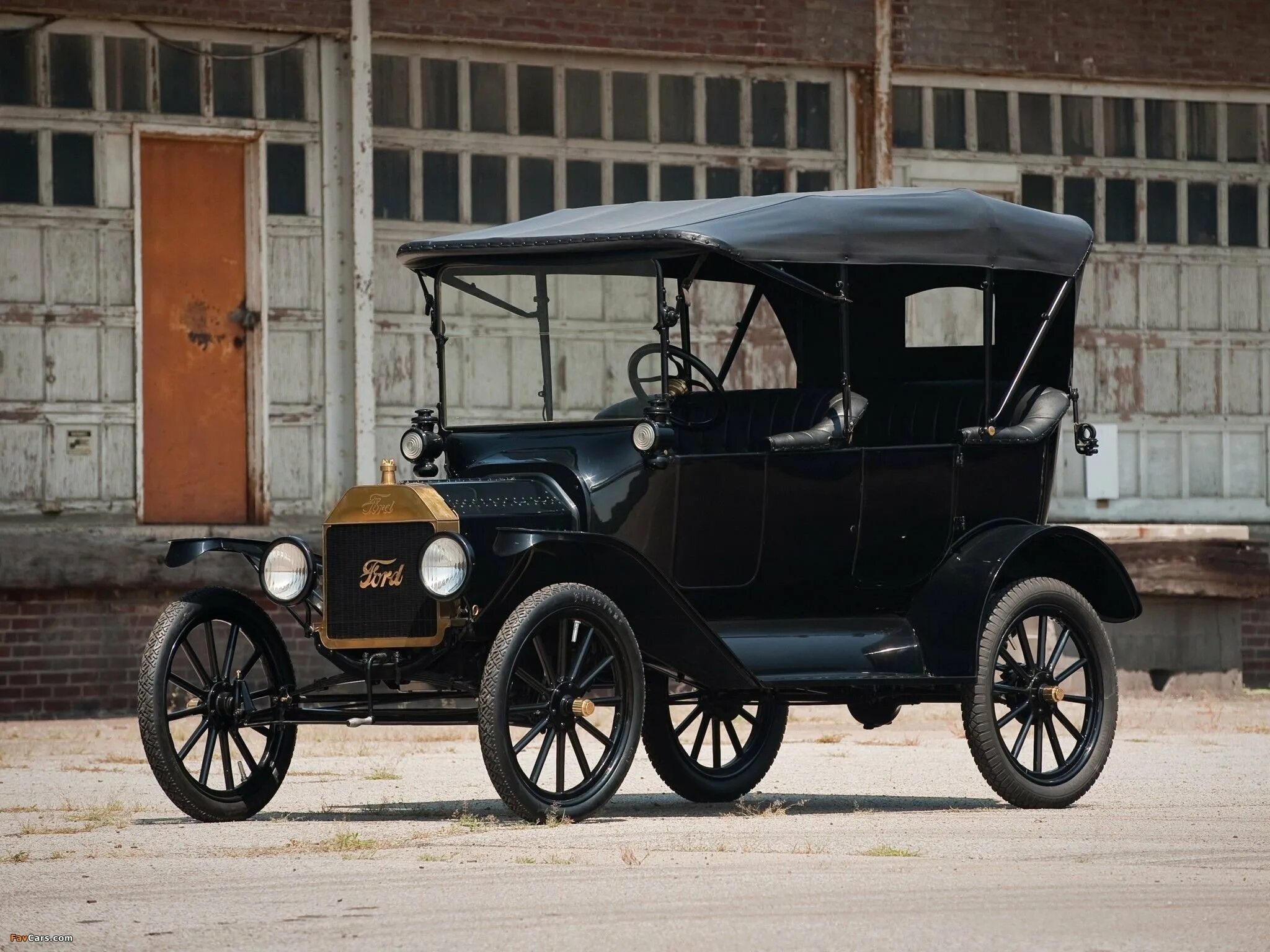 Первый автомобиль форд. 1908—1927 Форд модель т. Форд т 1927.