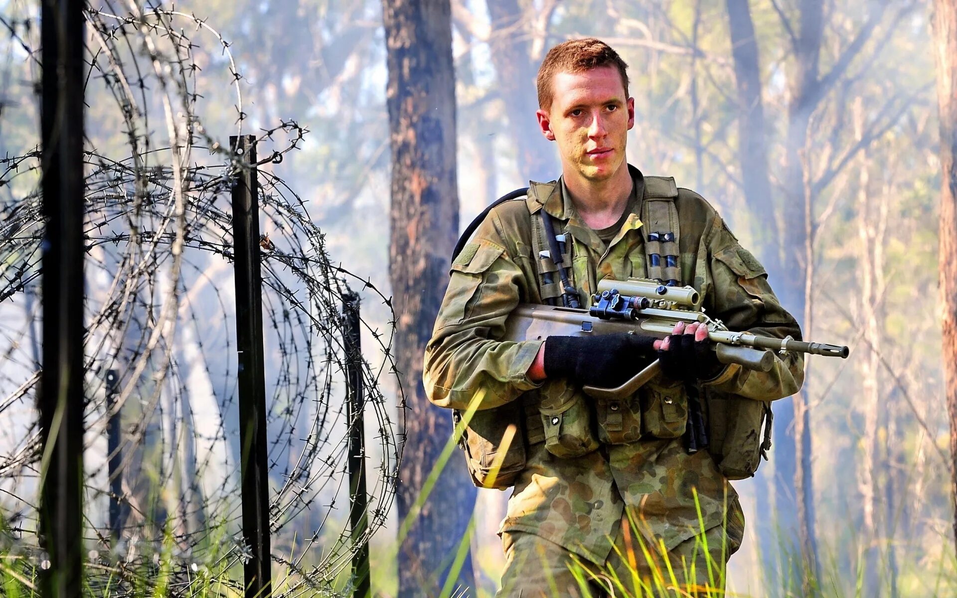 Картинка воин сво. Современный солдат. Солдат с автоматом. Русский солдат. Красивый русский солдат.
