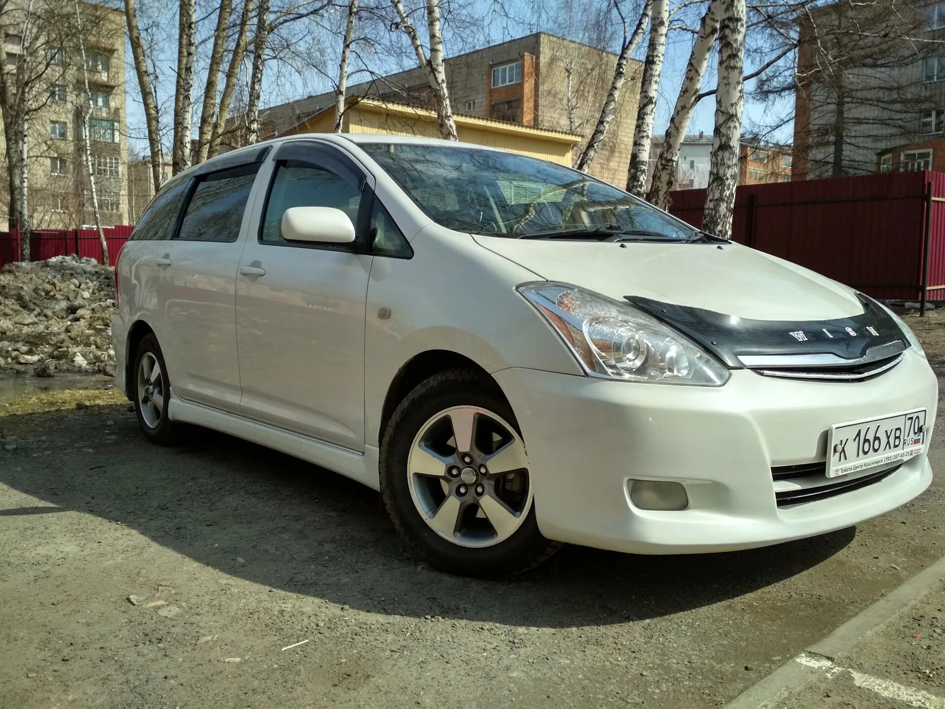 Купить виш новосибирск. Тойота Виш 1.8. Тойота Виш ae10. Toyota Wish 1. Toyota Wish 2000.