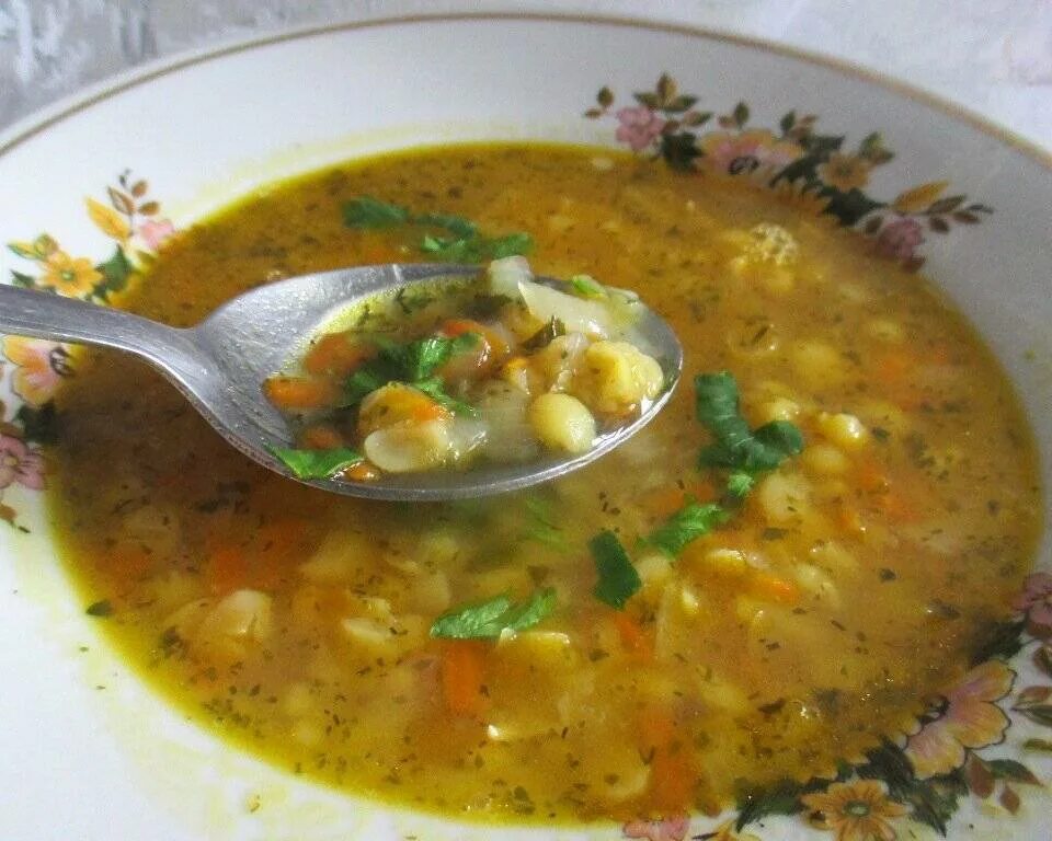 Гороховый суп с ребрышками свиными - рецепт с фото пошагово