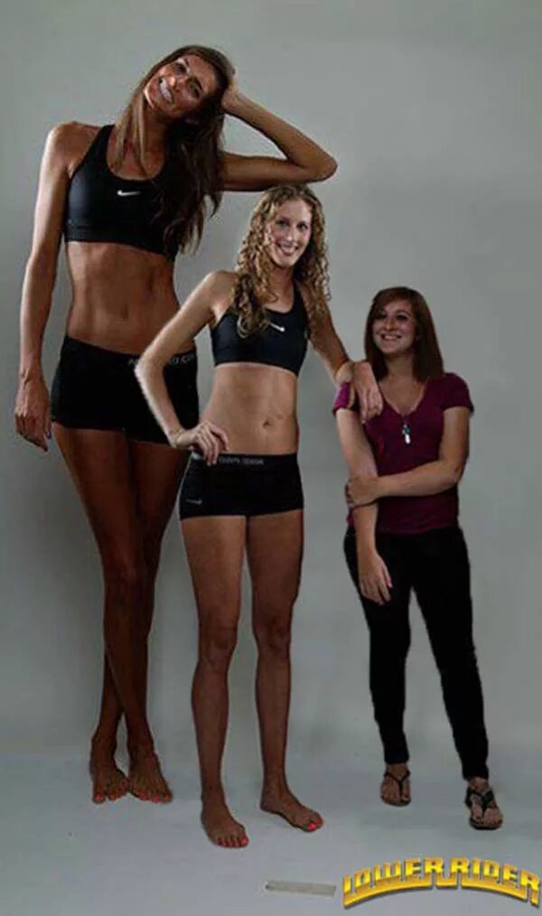Самый низкий средний высокий рост девушек. Tall Джулия Диксон рост. Высокая и низкая девушка. Женщины очень высокого роста. Рост девушек.