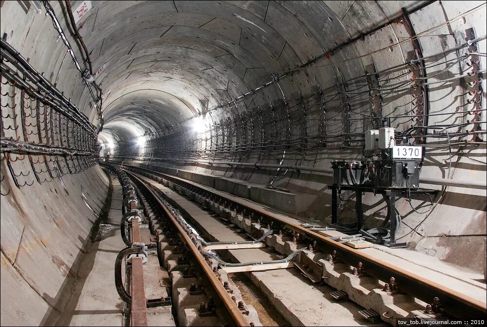 Устройство метрополитена. ПОНАБ метрополитен. Тоннель метро. Пути метрополитена. Пути в тоннеле метрополитена.