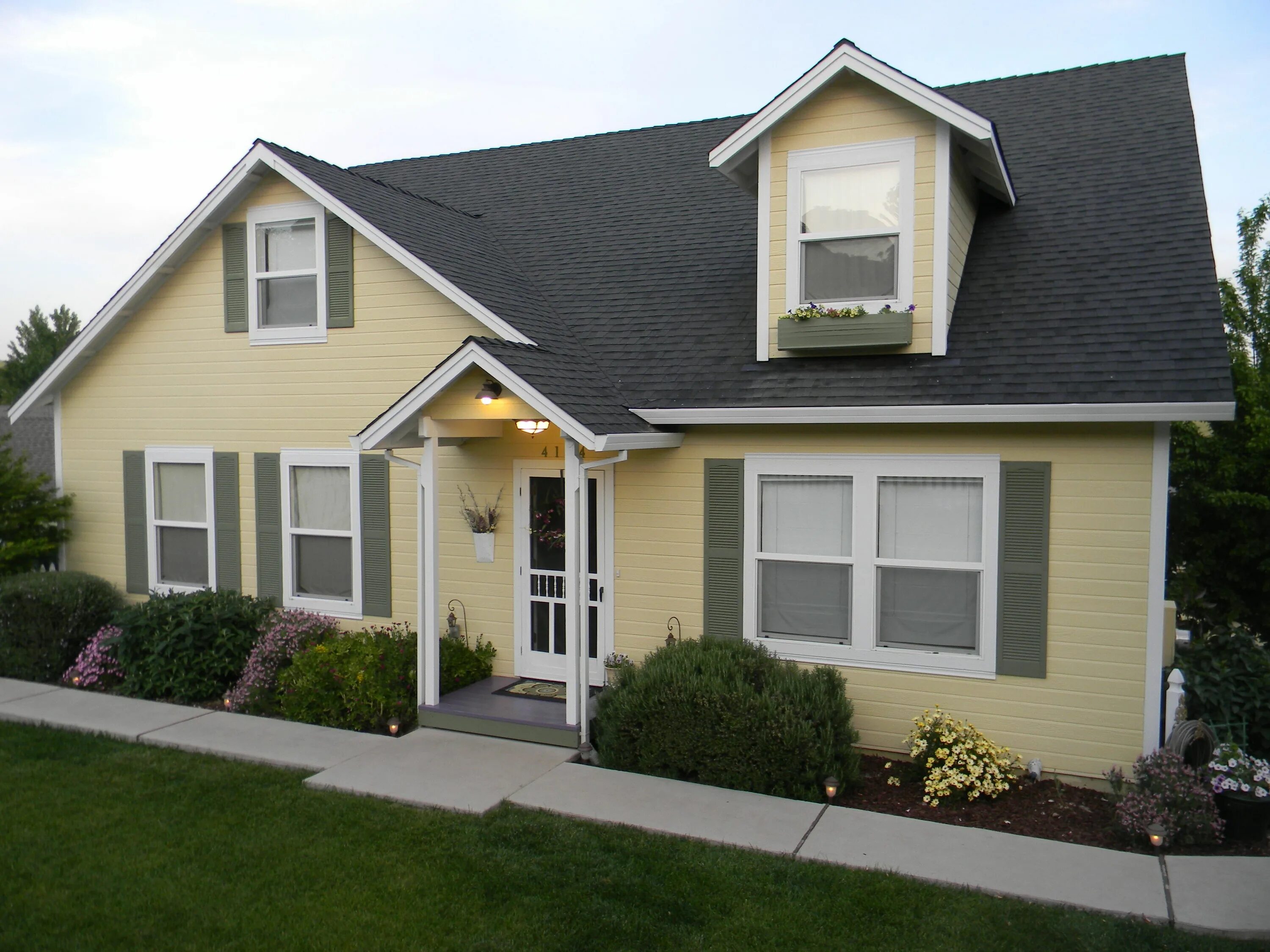 Pin on Purple. Purple home, House paint exterior, House colors