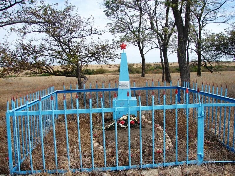 Приозерный ставропольский край шпаковский. Пелагиада Ставропольский край. Село Пелагиада Шпаковский район .. Памятник летчикам Пелагиада. Пелагиада гора.