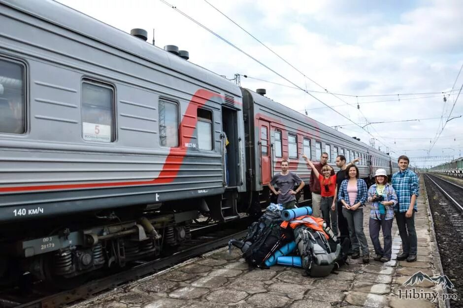 Поезд Арктика Москва Мурманск. Москва-Хибины поезд. Поезд Арктика Санкт-Петербург Мурманск. Санкт-Петербург Апатиты поезд Арктика.