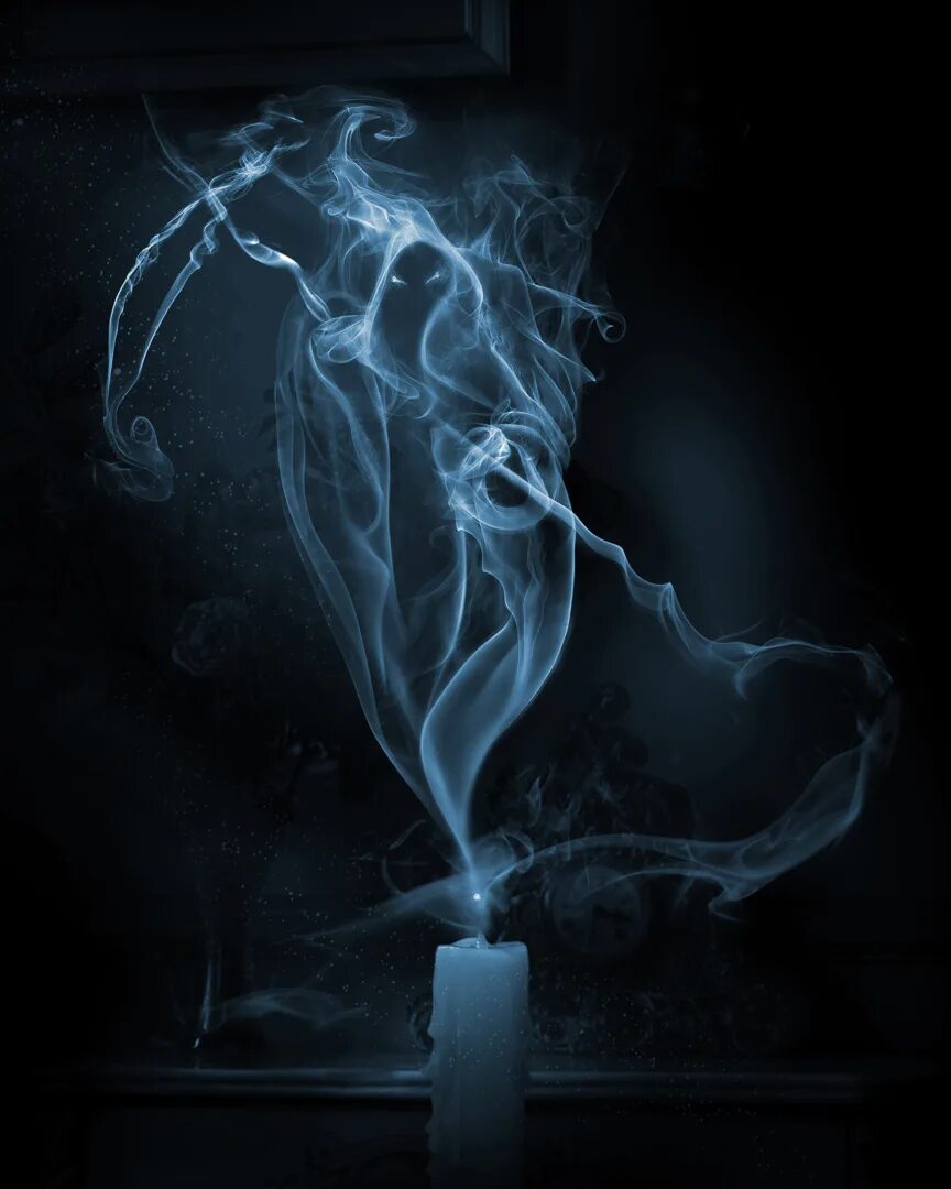 загадочный дым. фиолетовый дым. загадочный дым. темный дым. загадочный дым.