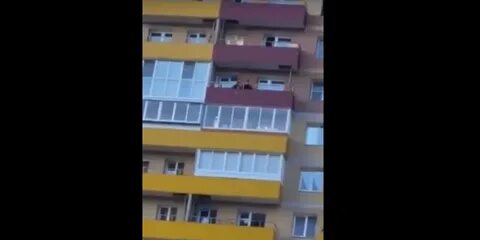 Улетел балкон