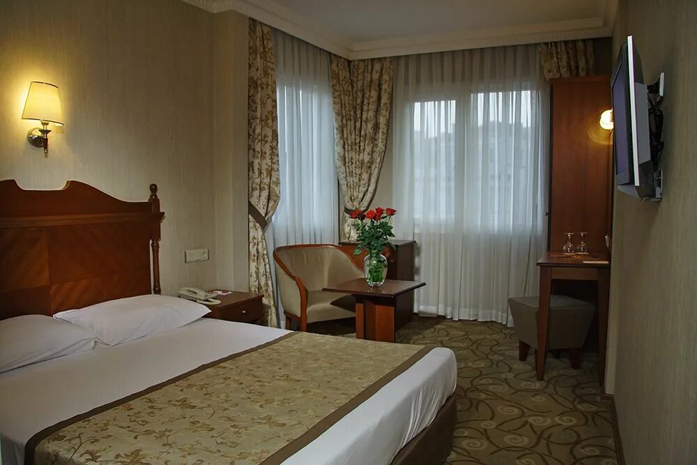 Lady diana стамбул. Lady Diana Hotel 4* (Султанахмет). Lady Diana 3*.