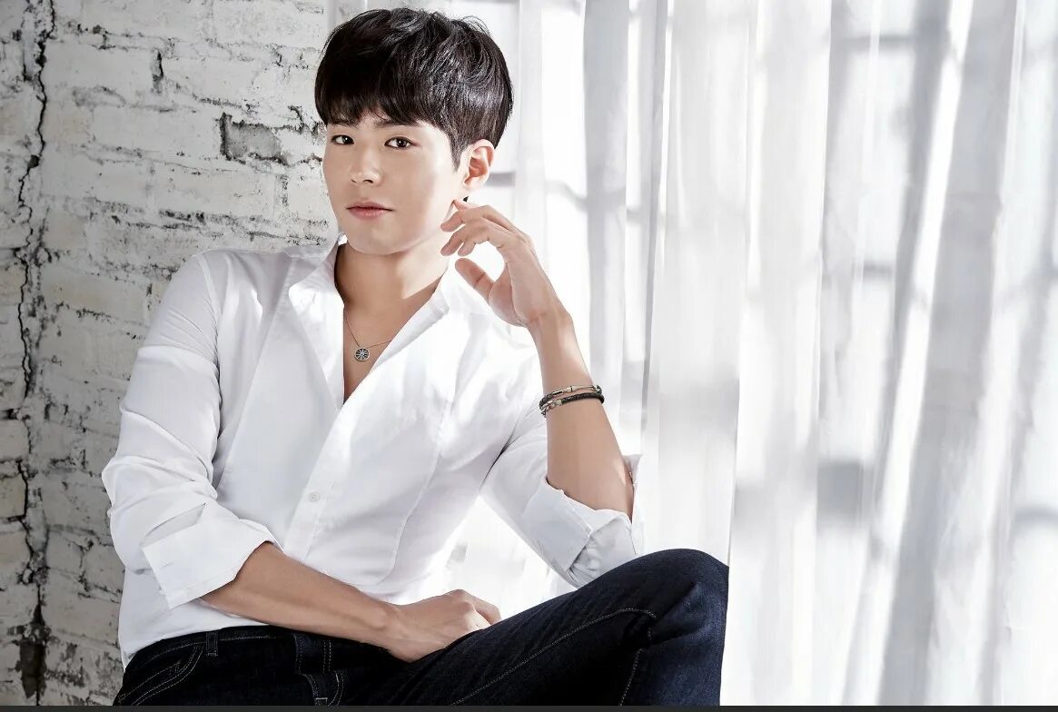 Пак бо гом с длинными волосами. Park bo gum. Пак бо гум. Park bo gum. Пак бо гом бойфренд.