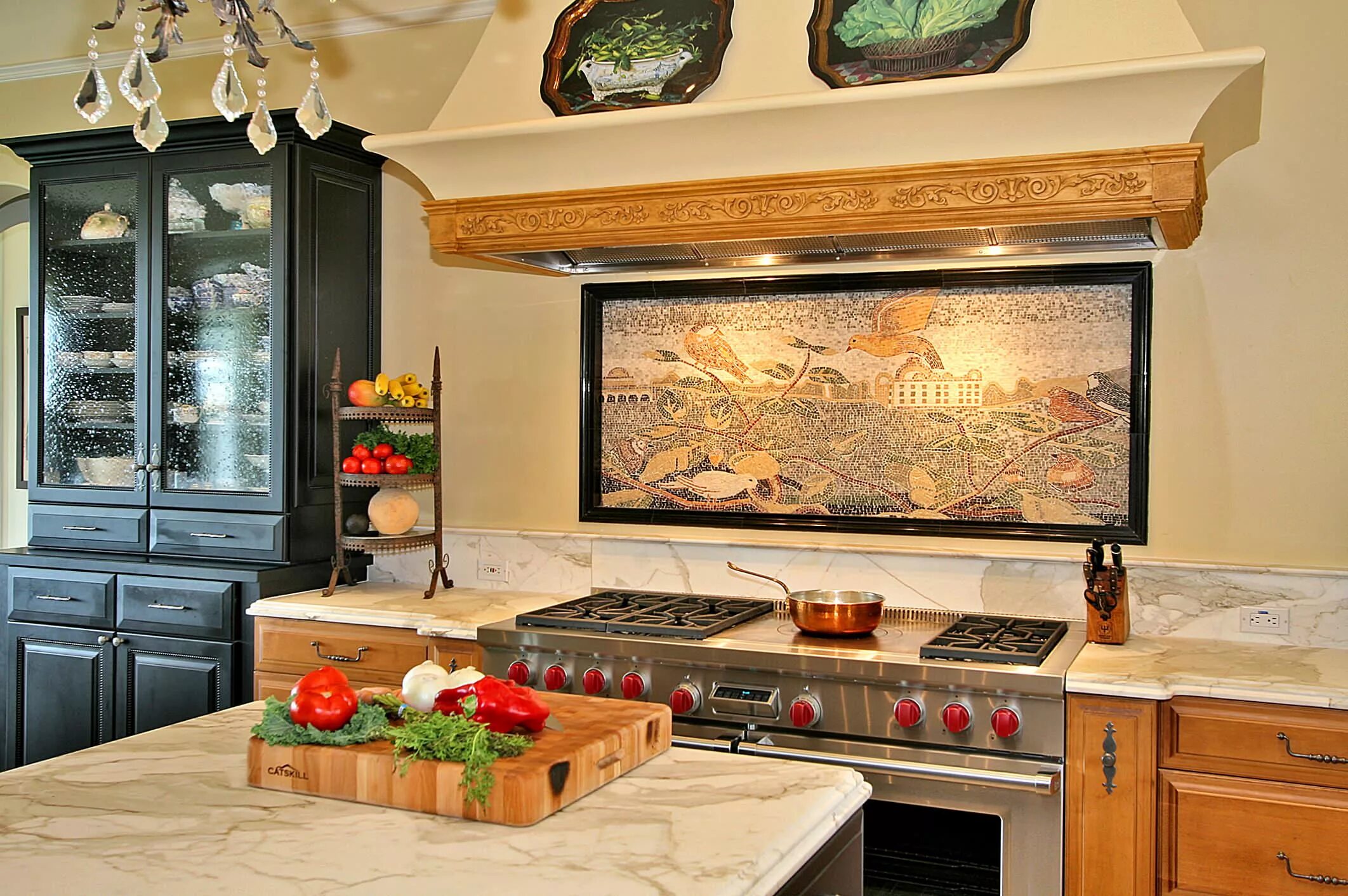 Стена над плитой. Декор для кухни. Красивое панно на кухню. Панно в интерьере кухни. Кухонное панно на стену.