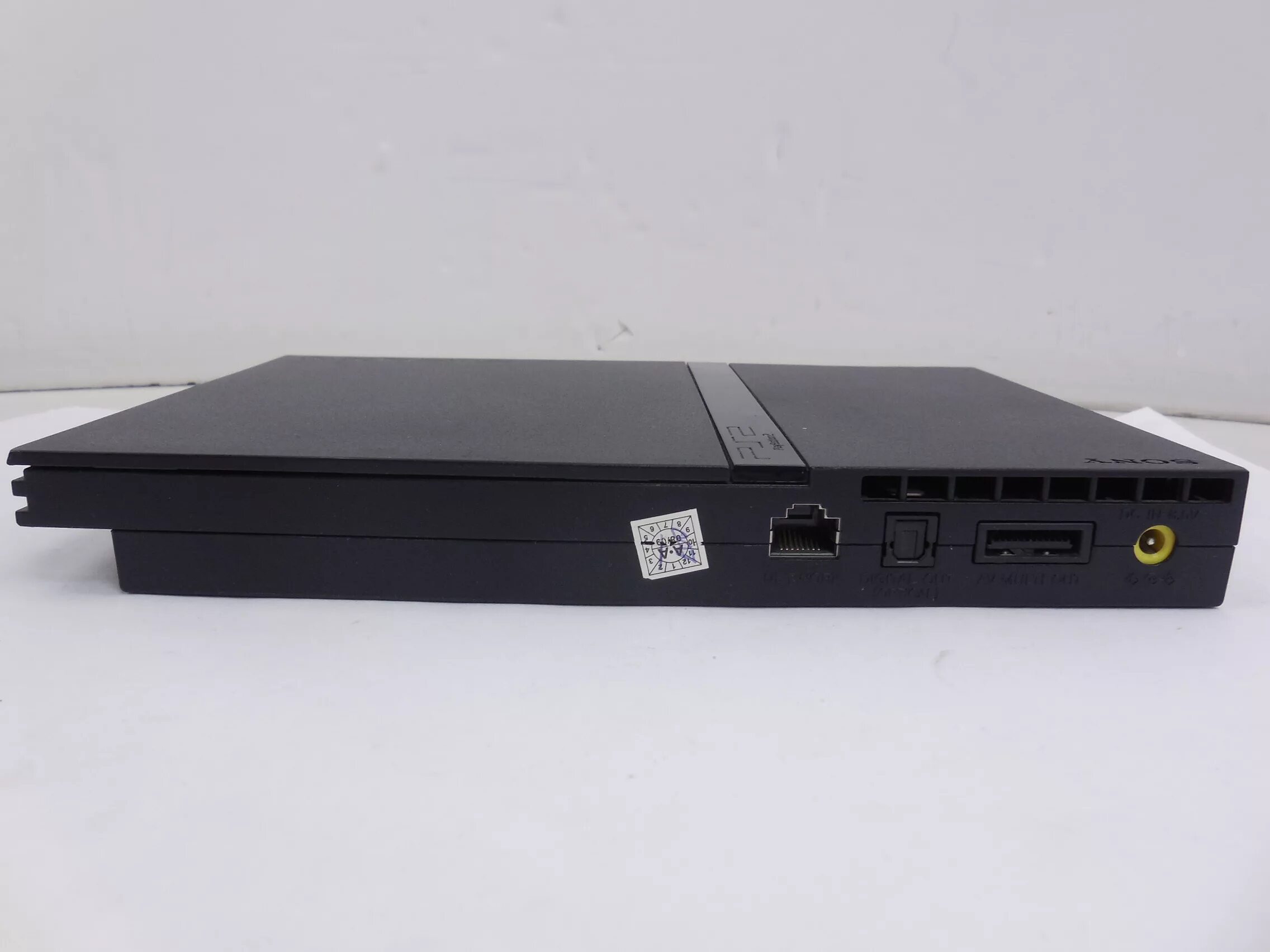 Игровая консоль sony playstation 2. PLAYSTATION 2 Slim 79008. Ps2 Slim. Sony PLAYSTATION 2 Slim (SCPH-75008). Приставка пс2 сони SCPH 90008.