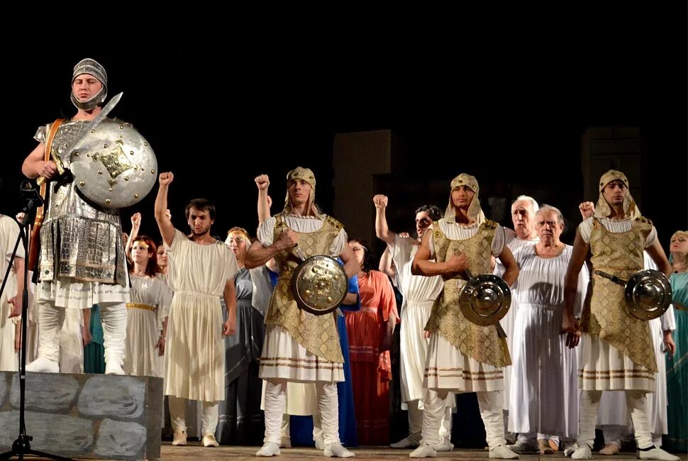 Оперы эпического жанра. Эпическая опера. Опера Шарвили 2005 год. Опера Шарвили премьера. Лирико эпические оперы Кыргызстан.