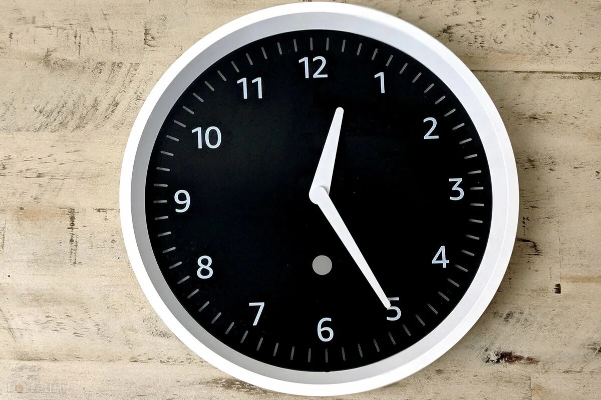 4 time to go. Возвращают часы. верни часы. creative o&#039;clock. timeline clock.