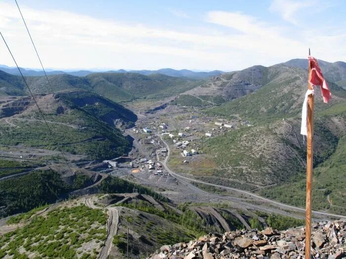 Рудник имени матросова магадан. Руда наталкинского месторождения. Колыма поселок имени матросова. Наталкинский гок магадан. Наталкинский гок магадан.