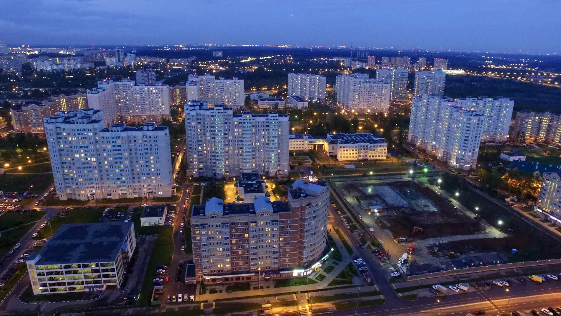 Переехать в зеленоград. Зеленоград. Город Зеленоград Московская область. Зеленоград центр города. Зеленоград город Спутник.