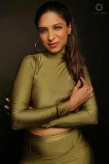 Who Is Rachel Fernandez? Bio Wiki, Age Career, Net... F74