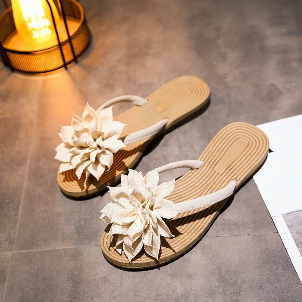 летняя обувь женская. тапочки летние модные. шлепанцы женские с цветком. шлепки. красивые шлепки.