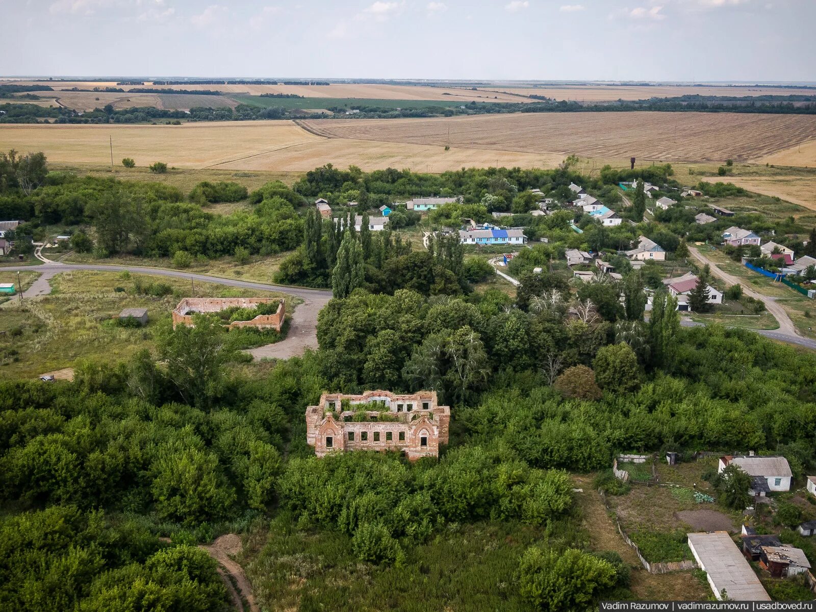 Усадьба Алехина Курск. Касторенский район Курской области. Посёлок Новодворский Касторенский район. Курская область Касторенский район село красная Долина. Погода курская область никольское