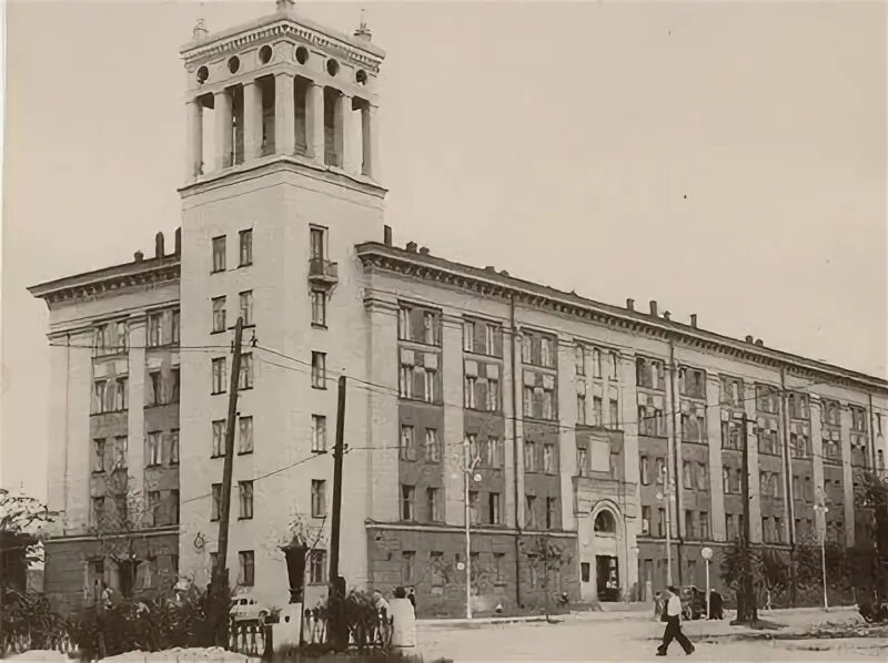 Пермь энерго. Пермь энерго здание. пермэнерго здание 1960 годы. год строительства здания перми 2. здание энерго на компросе в перми.