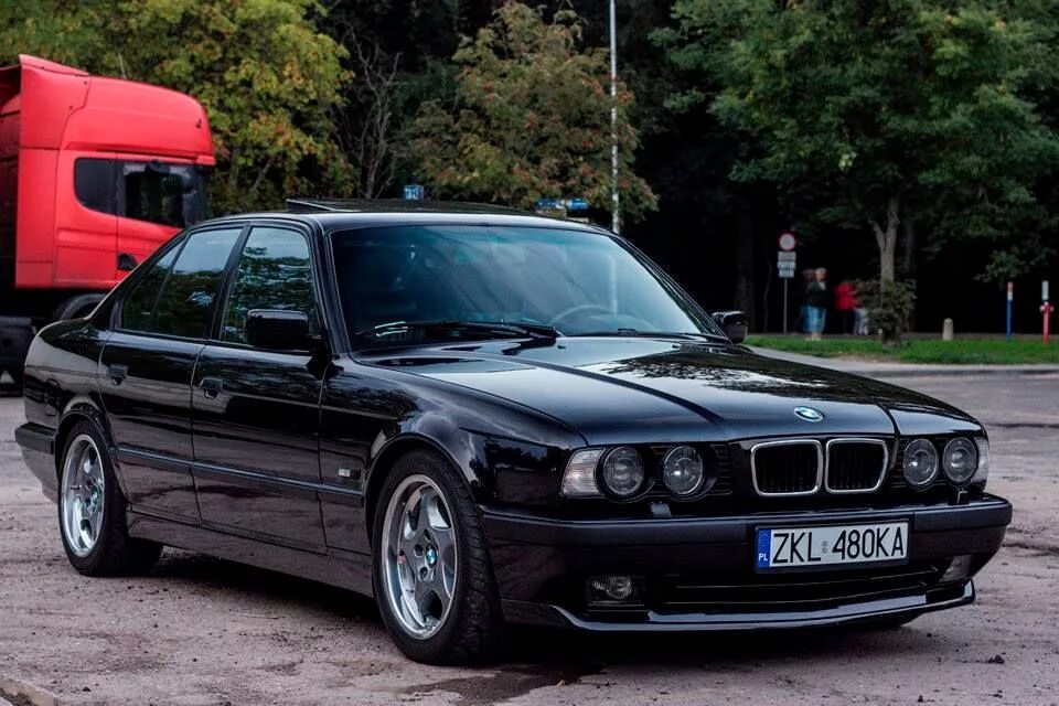 Е34 рест. Bmw e34 540. бмв е34 540i. бмв е34 m5.