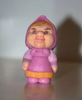 Маша и медведь растут