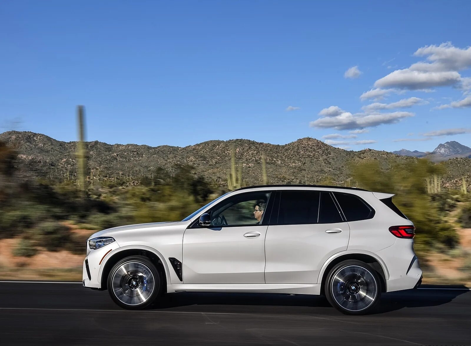 Bmw x5 m competition. х5 2020 года. х5 2020 года. бмв x5m 2021. Bmw x5m белый.