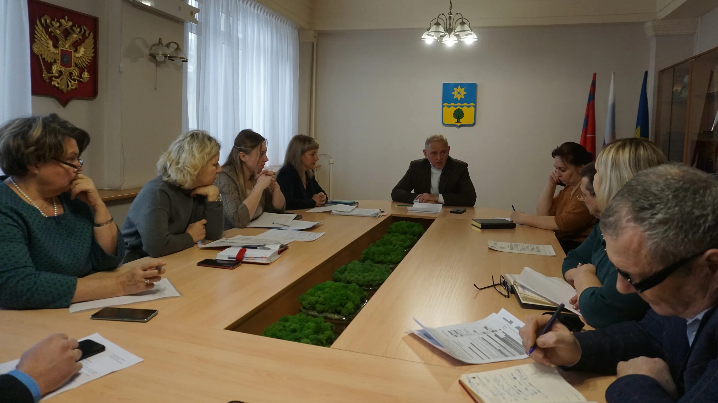 Провел совещание по вопросам. Рабочая группа по вопросам своей. ОПК Волжский. Волжский.