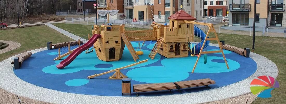 современная детская площадка сверху. парк с детской площадкой. каучуковое покрытие для детских площадок. маф это оборудование. детские качели уличные круглые.