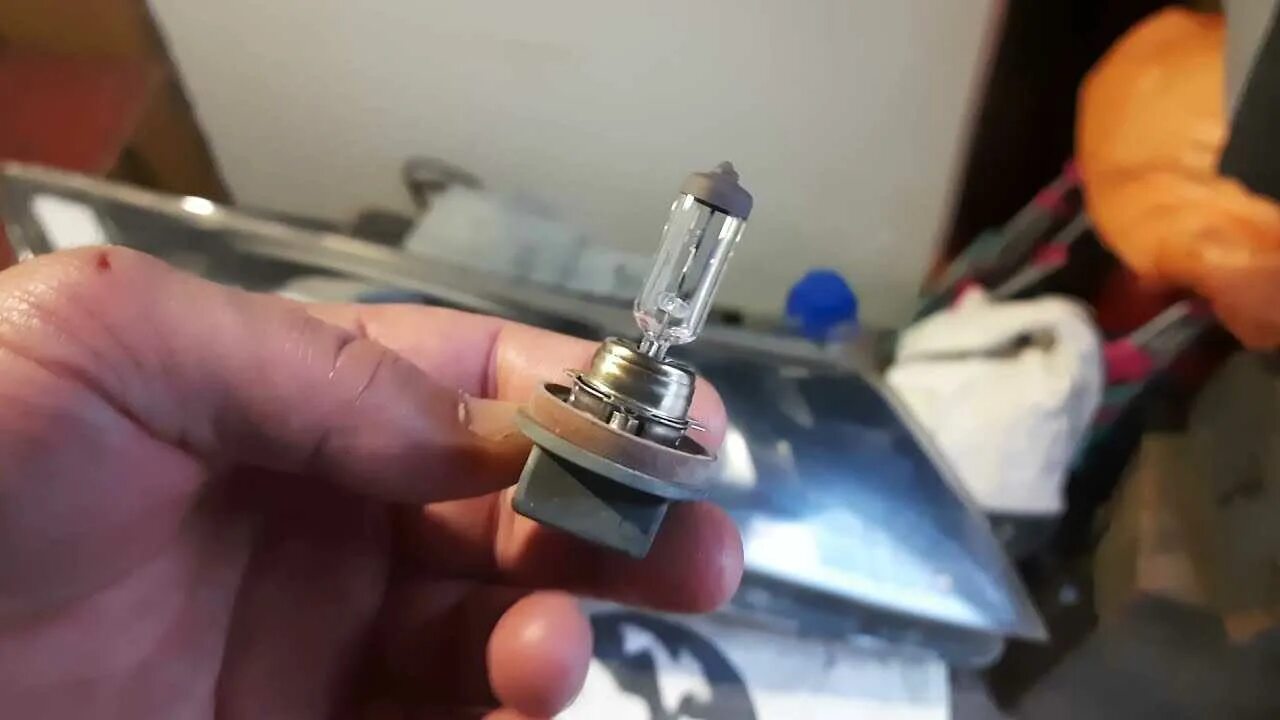 Оптима ближний свет лампочка. Лампочки ближнего света киа оптима 2019. Лампа ближнего света киа оптима 2013. Разъём лампы ближнего света kia optima. Лампа ближнего света киа оптима 2017.