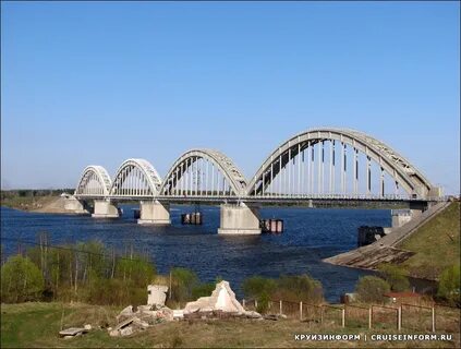 Мост похож