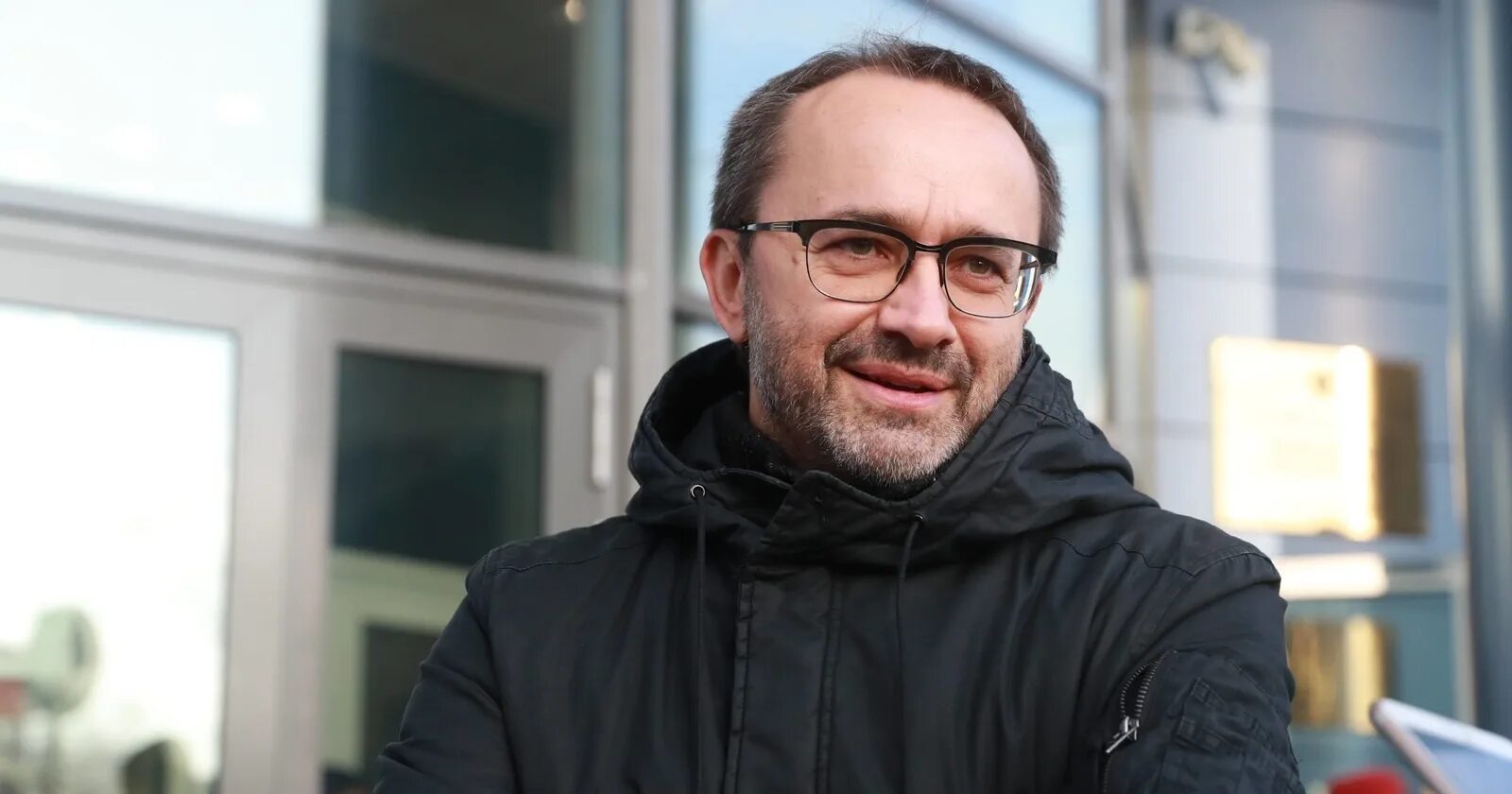 Режиссер новое. Уэс андерсон. Кристофер нолан 2021. Кристофер нолан на съемках. Джордж клуни на съемочной площадке.