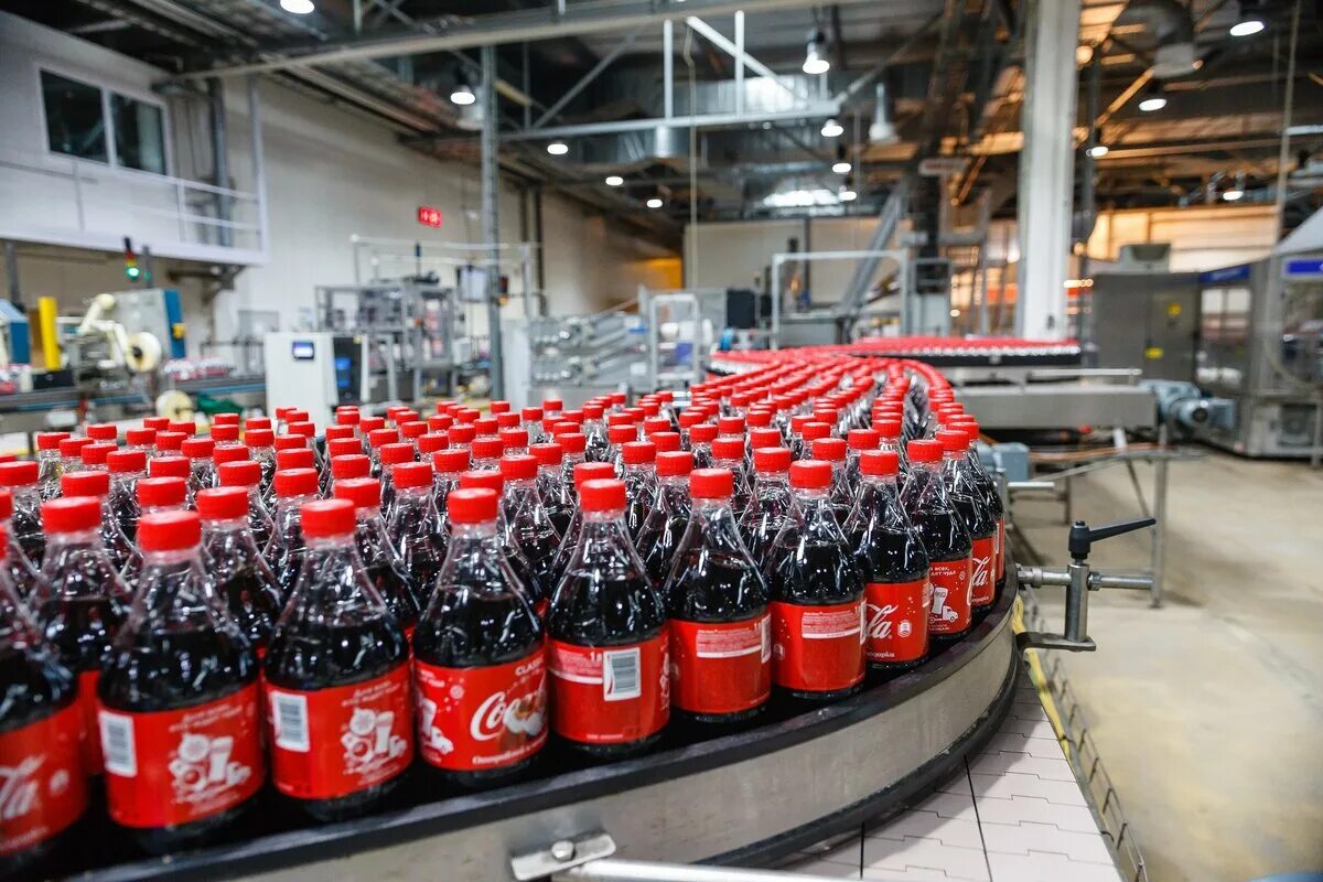 Завод Кока-кола в России. Московский завод Кока кола. Coca Cola заводы в России. Завод Кока кола в Беларуси.