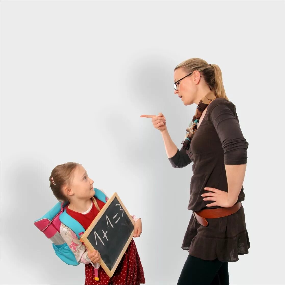 Женщины ссорятся. Конфликт с учителем. Конфликт педагог ученик. Ситуация в школе. Конфликт педагог ученик.