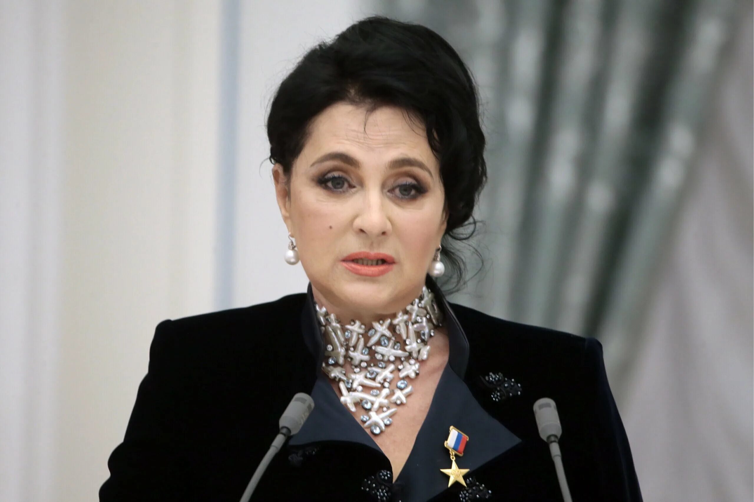 Виннер усманова биография возраст национальность. Ирина александровна винер-усманова. ирина виннер. ирина винер-усманова 2025. ирина винер 2025.