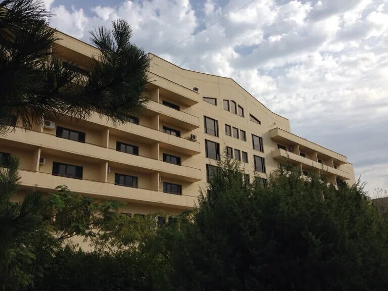 Российская 140 краснодар центр грудной хирургии. Гбуз краевая клиническая больница 1 центр грудной хирургии краснодар. Краснодар клиника грудной хирургии. Краснодар ул российская 140 центр грудной хирургии. Центр грудной хирургии 1 краснодар.