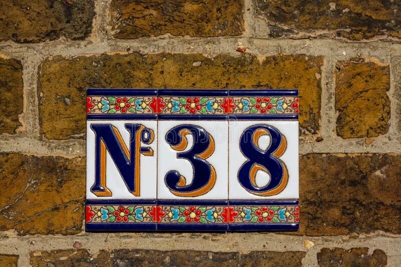 Street number. Street number old. 38 число. улица из 30 букв.