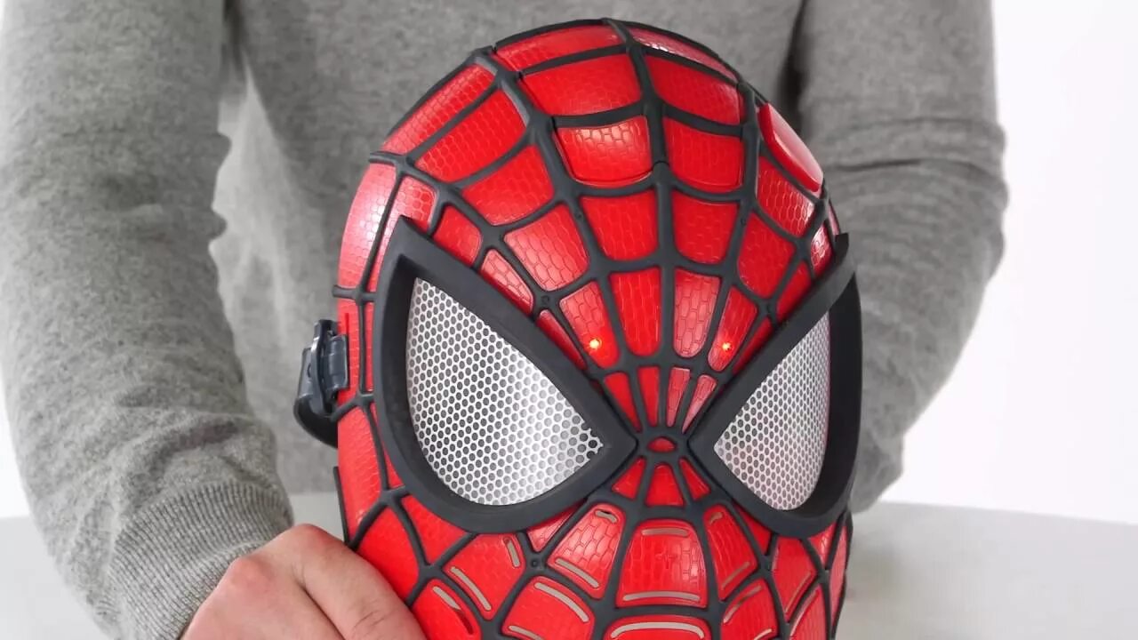 Линзы человека паука эндрю гарфилд. Маска человека паука 2. Электронная маска человека-паука. Паук 2 маски. Маска спайдермена новый человек паук 2.