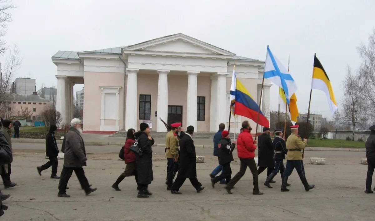 Чугуев сейчас. Чугуев харьковская область новости сегодня. Чугуев харьковская область новости сегодня последние. Памятник ленину чугуев. Чугуева горка.