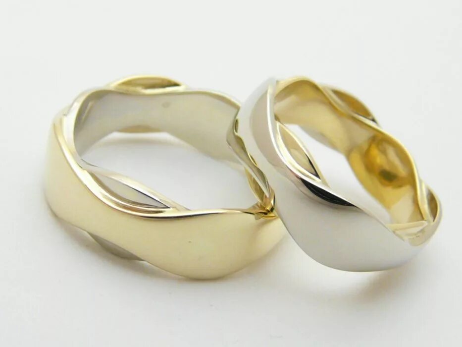 Обручальные кольца классические широкие. Свадебные кольца из розового золота. Кольца американка обручальные золото. Свадебные кольца. Обручальные кольца розовое золото.