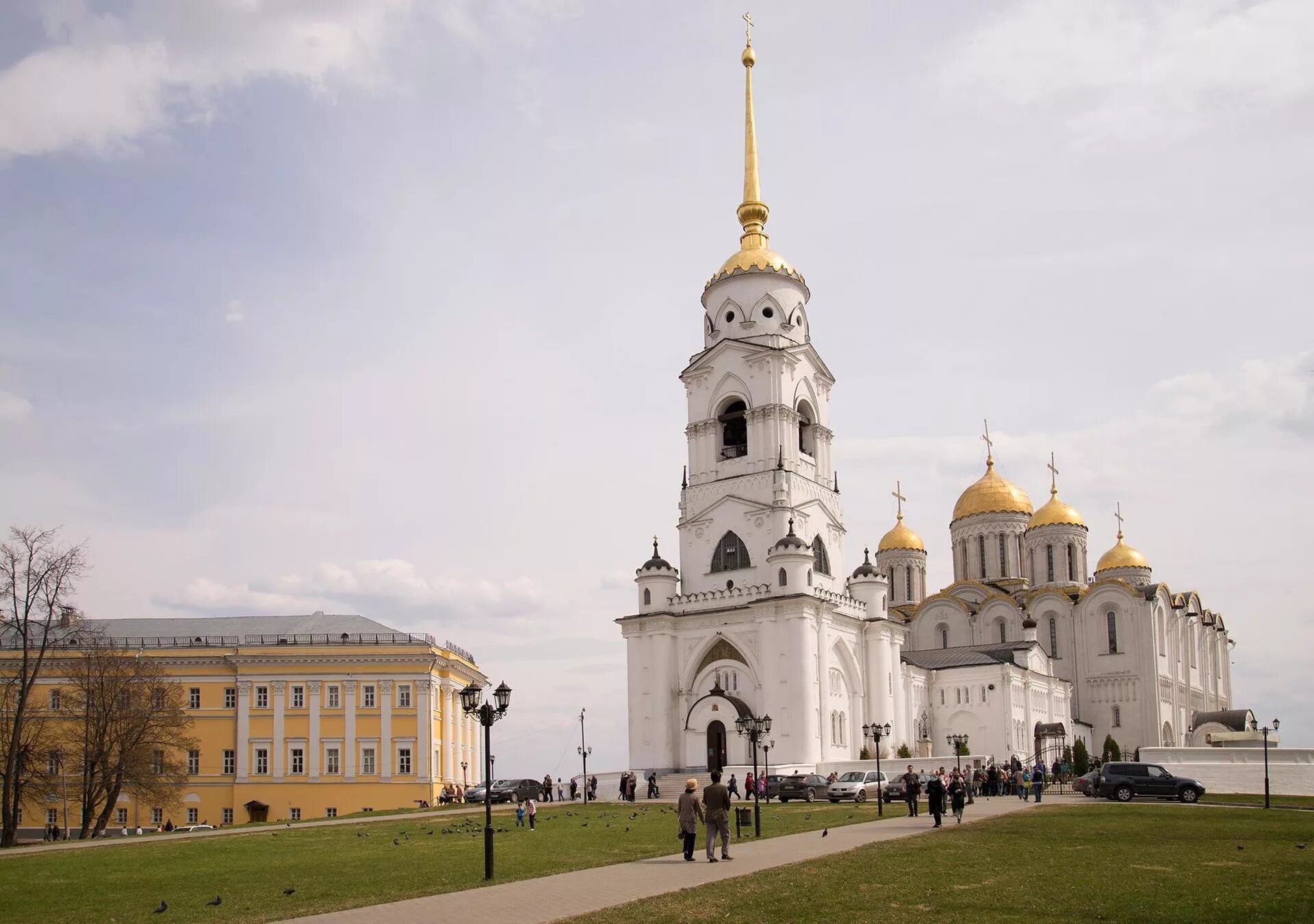 Где в городе владимире можно. Успенский собор во владимире. достопримечательности владимира успенский собор. успенский собор во владимире панорама. успенский собор во владимире с верху.